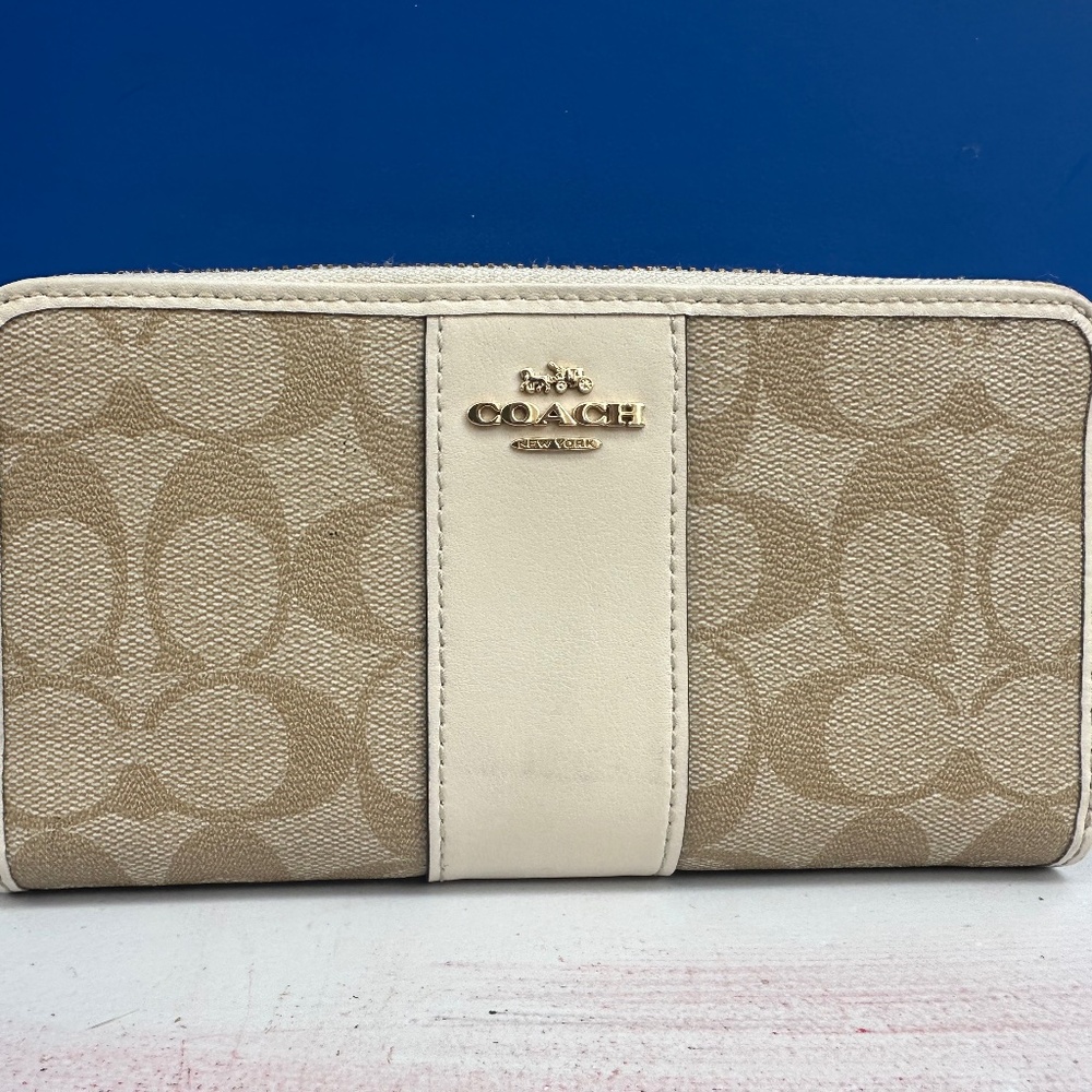Coach Accordion Zip Around Wallet Signature Coated Canvas Leather Beige Cream